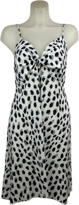 Angelle Milan – travelstof jurk – Wit/zwarte stipjes jurk met Bandjes – Ademend – Kreukherstellend – Duurzame jurk - Mapsy B.V