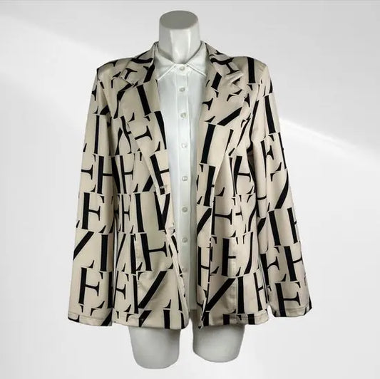 Angele Milan Plus Size Travelstof Blazer - Creme/Zwart - Stijlvol en Comfortabel - Soepelvallende Travelstof - Strijkvrij & Machinewasbaar - In 4 Grote Maten! - Mapsy B.V
