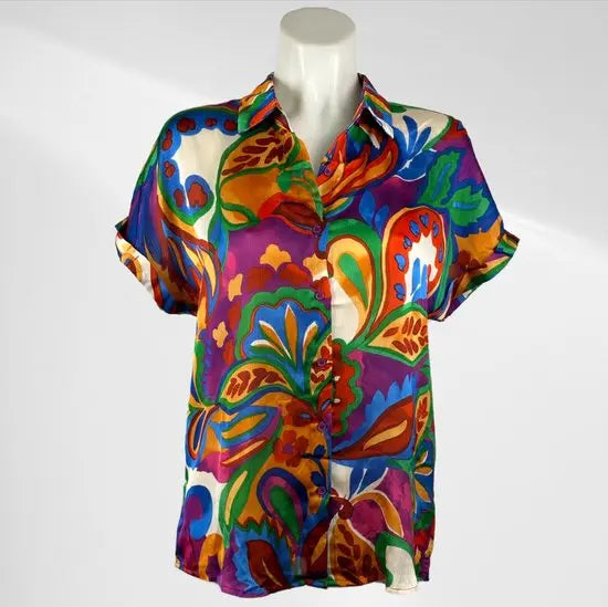 Suzzy en Emilly - Dark Flower Blousje met Korte Mouwen - Luchtig & Comfortabel - in 3 maten beschikbaar - Mapsy B.V