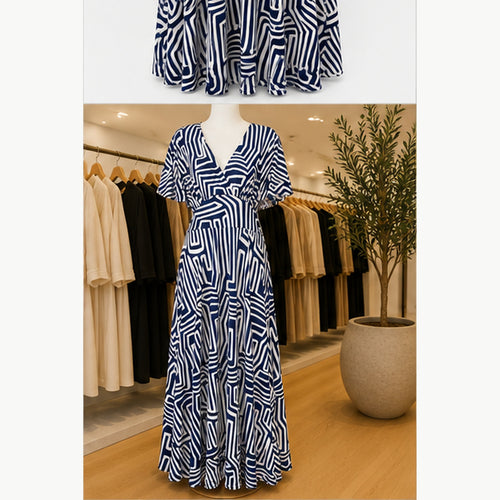 Jimi Fei Paris Maxi Jurk Dames - One Size - Navy Wit Geometrische Lijnen - in setting