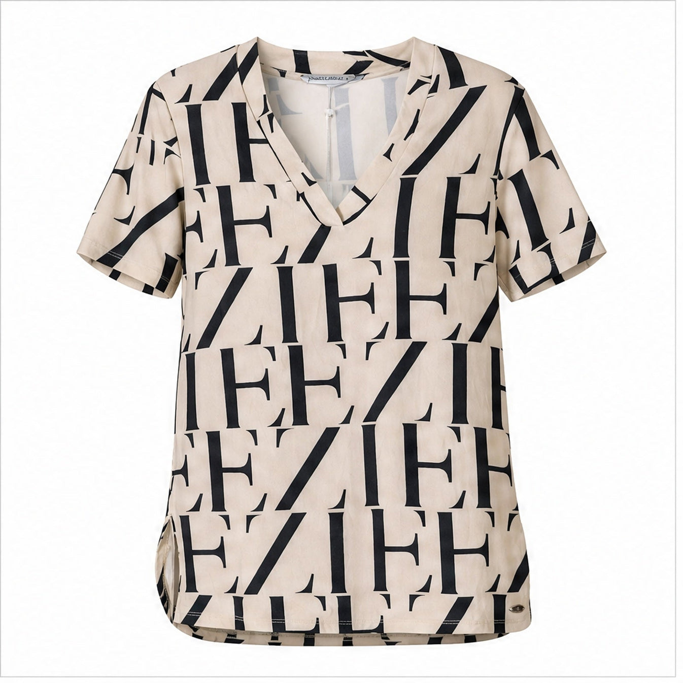 Angelle Milan Shirt - Beige Zwart Letterprint - vooraanzicht