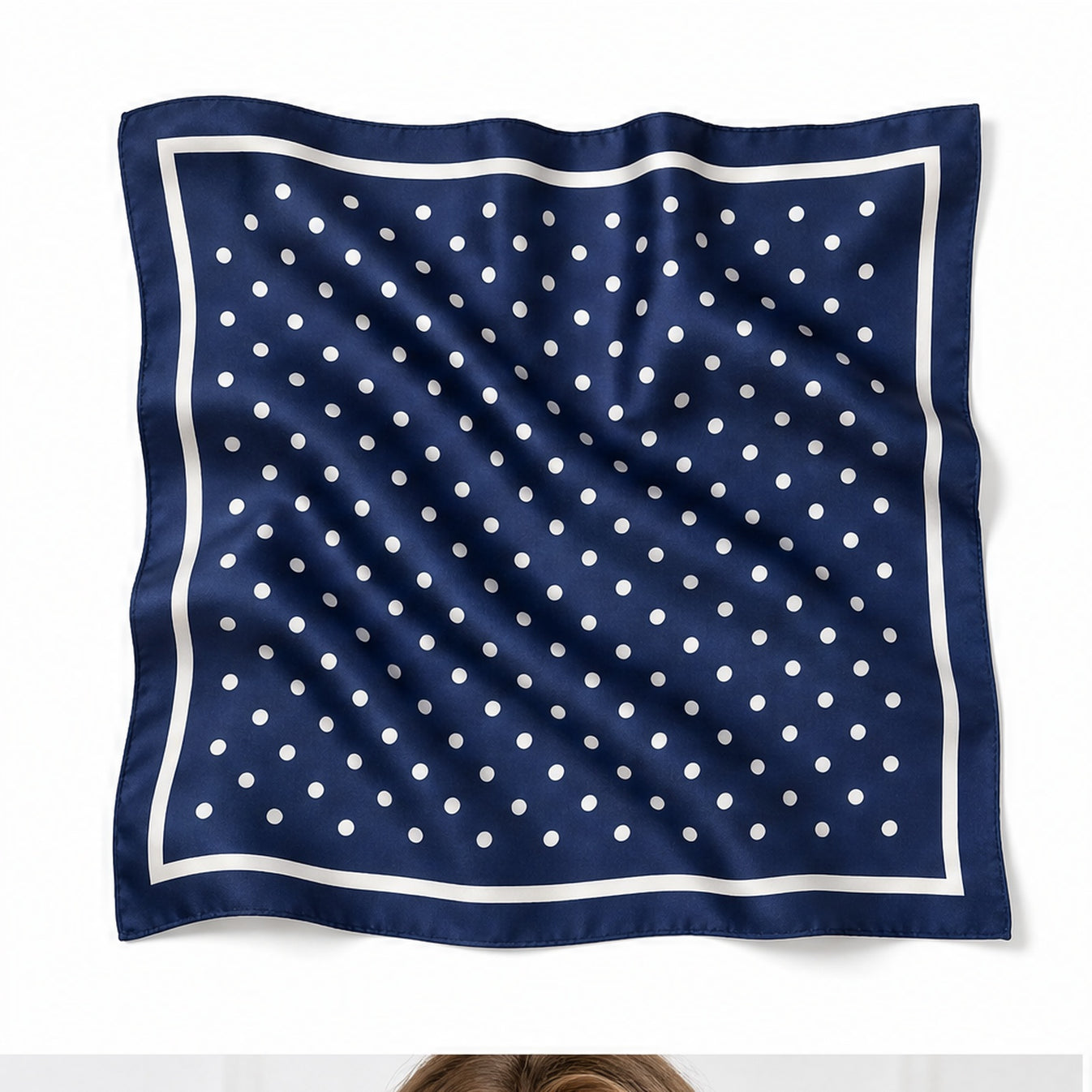 HS 70x70 Satijnen Look Sjaal Stippenprint - Meerdere Kleuren - Navy Witte Stippen - vooraanzicht