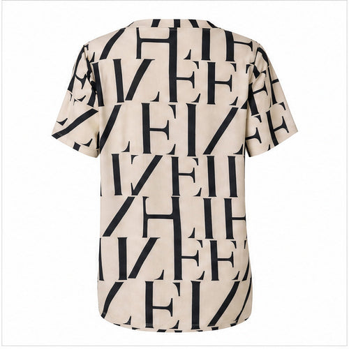 Angelle Milan Shirt - Beige Zwart Letterprint - achteraanzicht