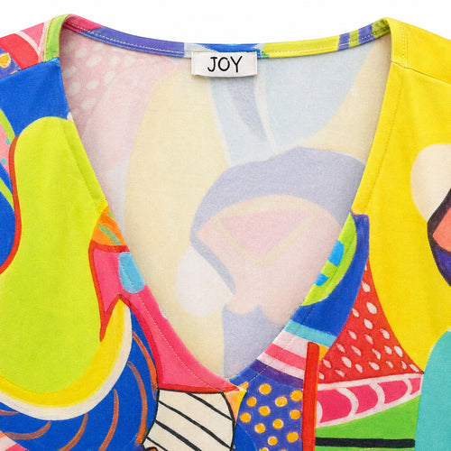 Joy blouse abstracte print - Detail halslijn en label