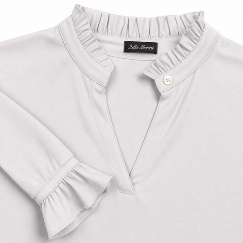 Stella Moretti Top - Offwhite Ruffle Collar - Detail halslijn en label