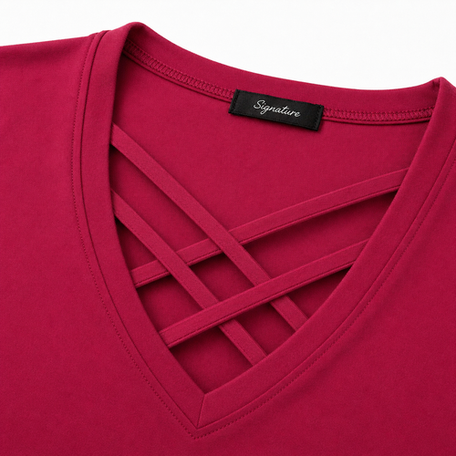 Signature top fuchsia crossneck - Detail halslijn en label