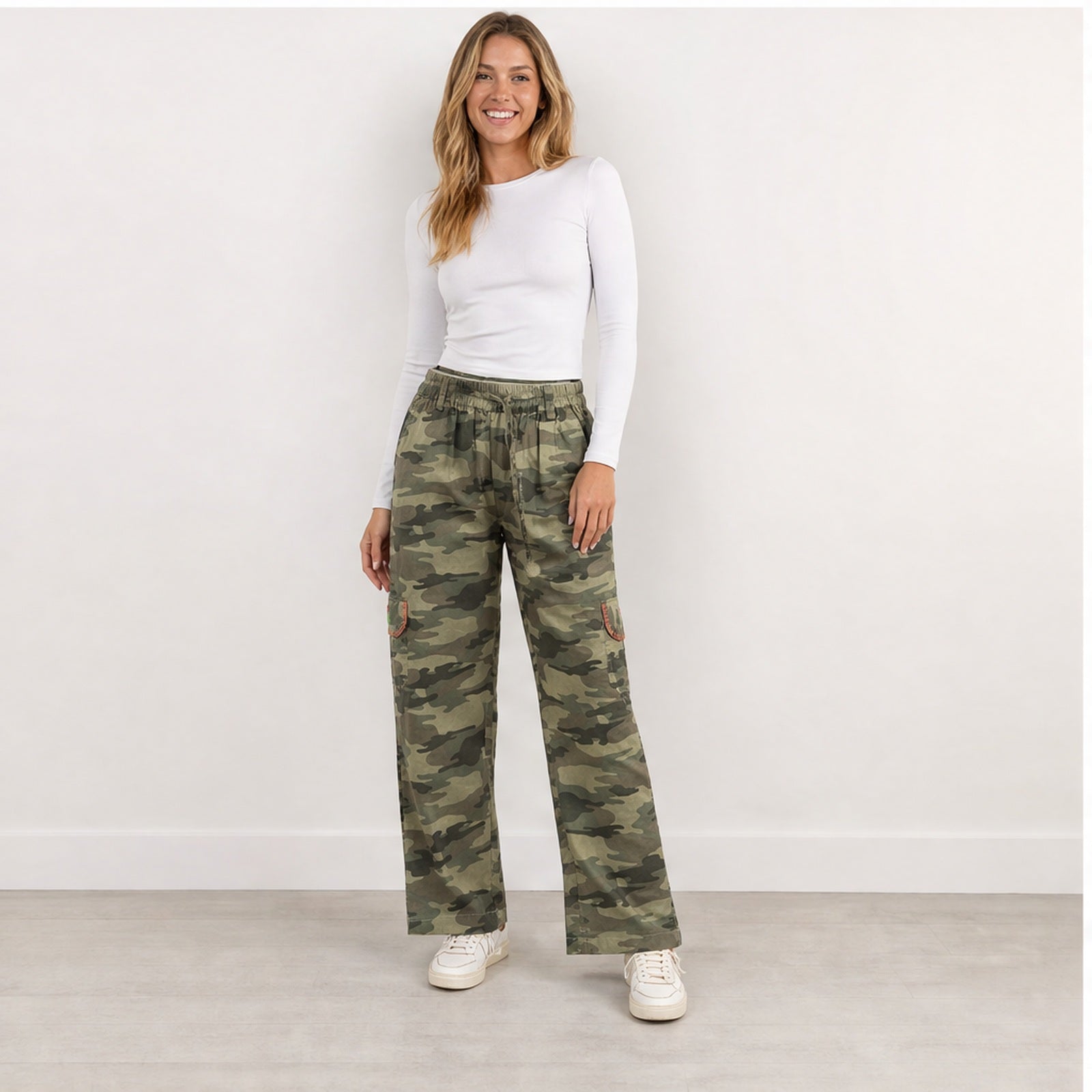 HS Broek One Size - Camo Cargo Recht Model - op model