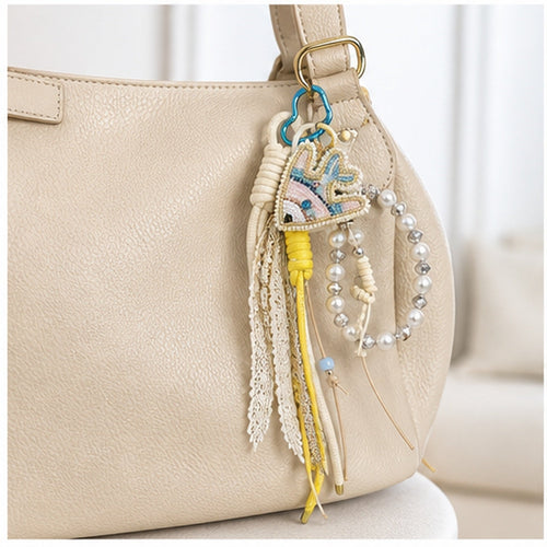 HS Fashion Tassenhanger - Beige design 38 - Beige design 38 - on model