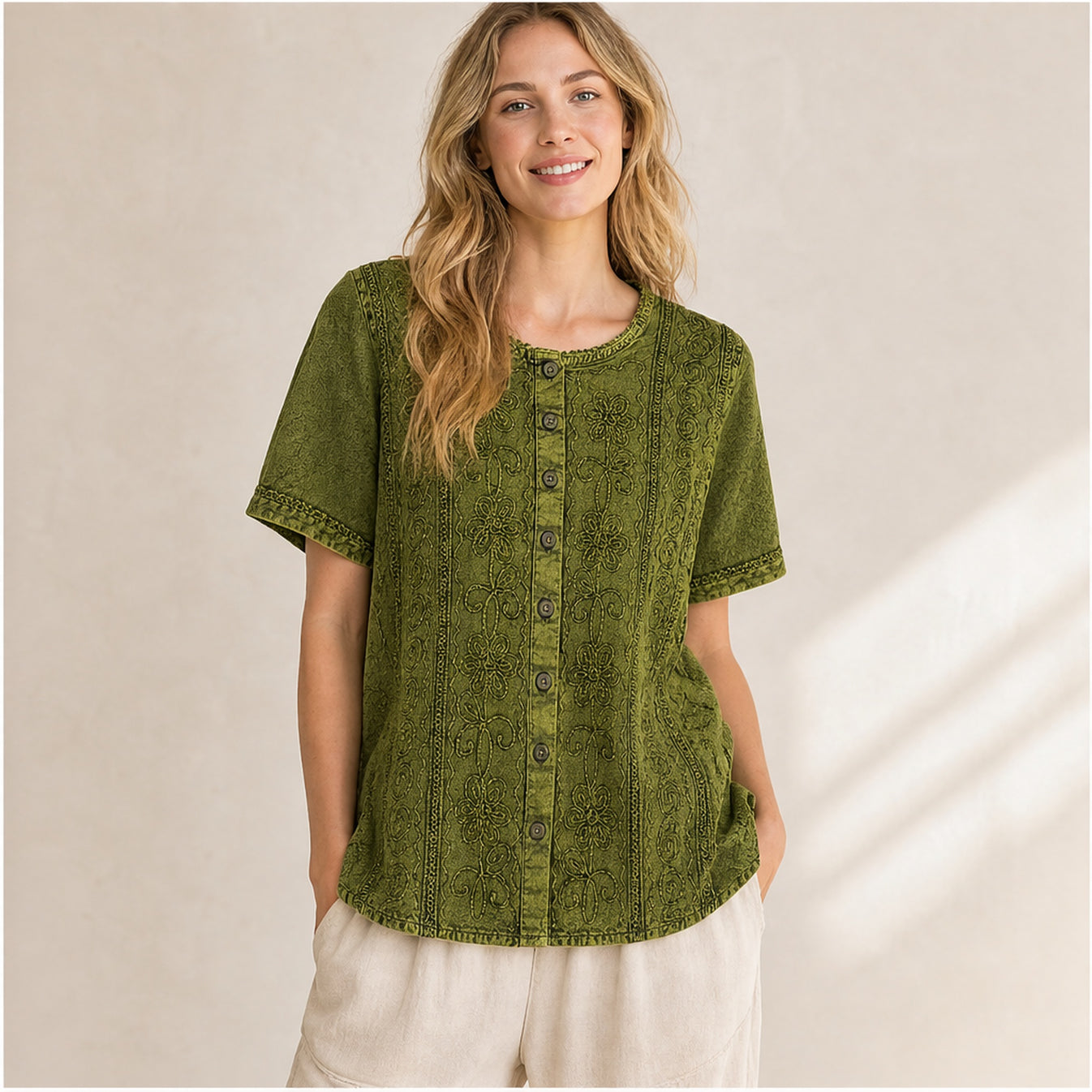 HS Top Handmade India - Meerdere Kleuren - Olijfgroen - op model