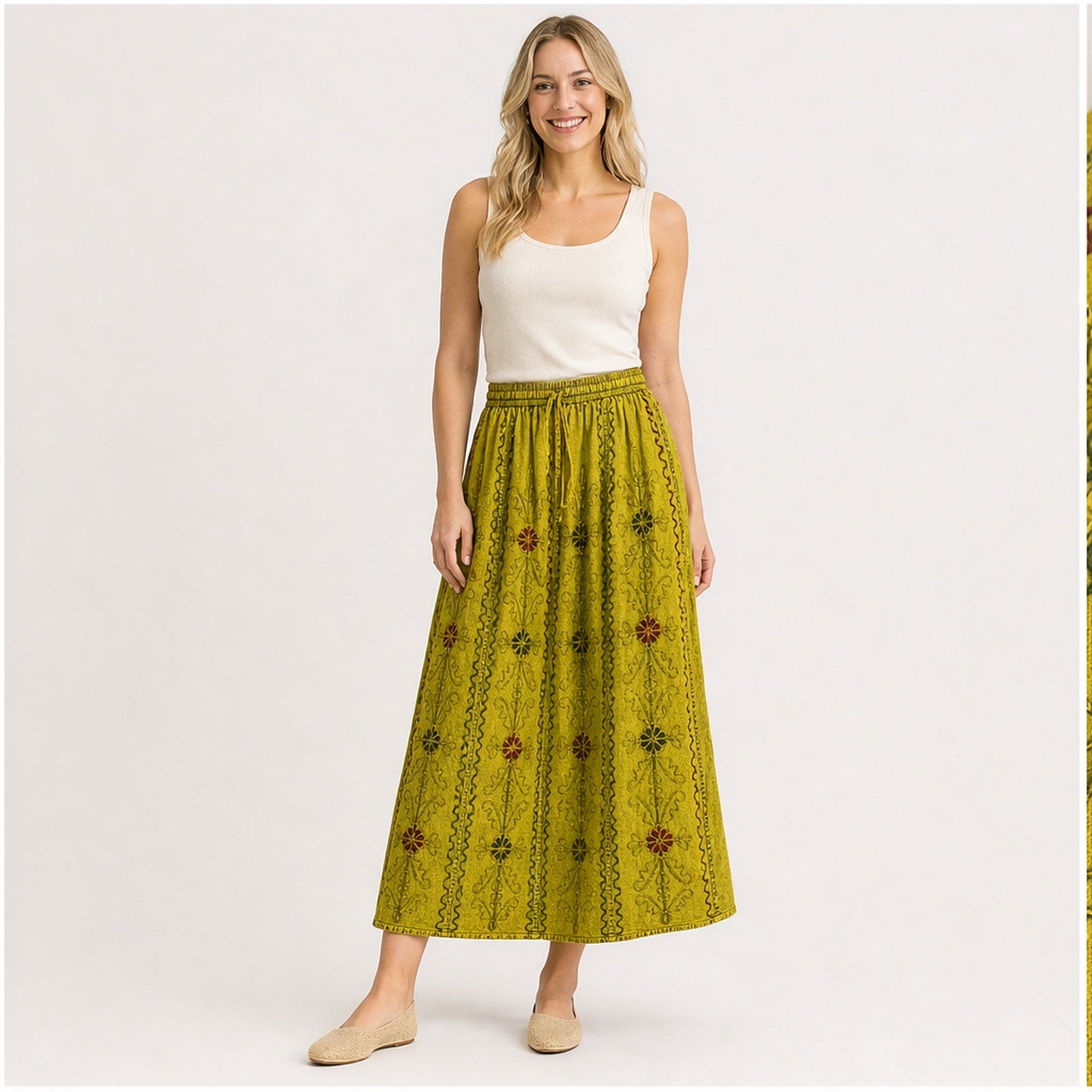 HS Rok - Meerdere Kleuren - Okergeel Borduursel - op model