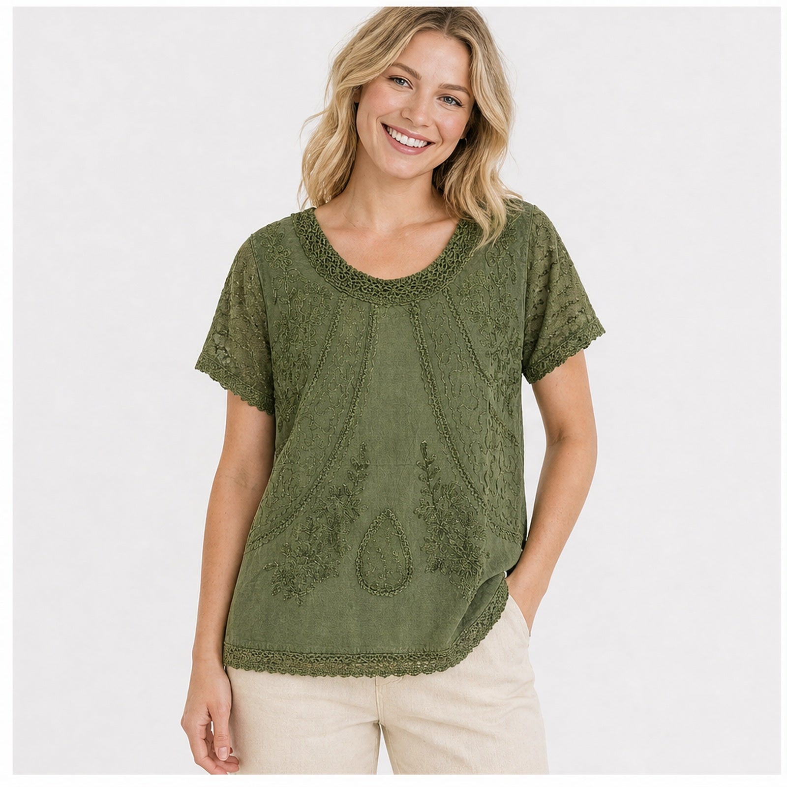 HS Shirt - Meerdere Kleuren - Olijfgroen Borduursel - op model