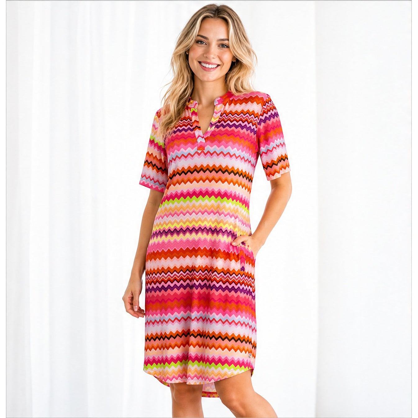 Angelle Milan Roze Oranje Streepprint - op model