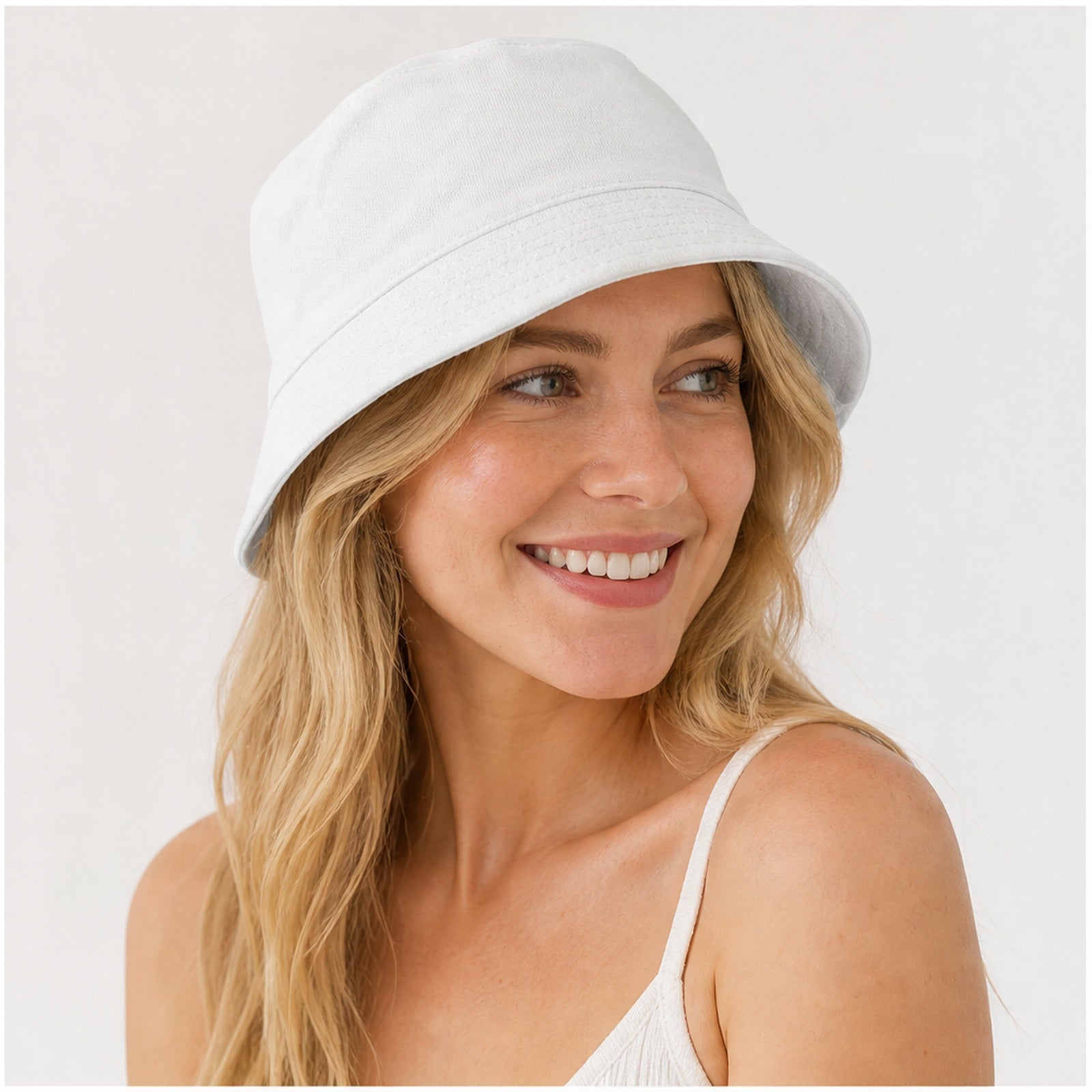 HS Fashion Bucket Hat - Crème - Crème - on model