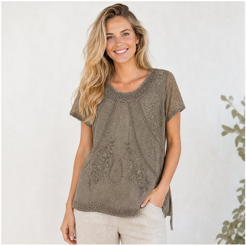 HS Shirt - Meerdere Kleuren - Taupe Borduursel - op model