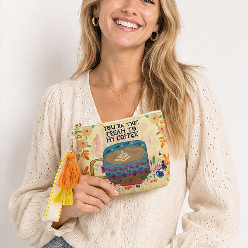 HS tasje Coffee Quote Geel - gedragen op model