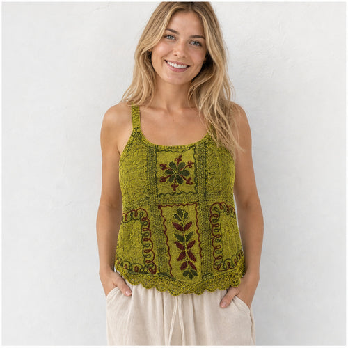 HS Elastische Top Handmade in India - Meerdere Kleuren - Olijfgroen - op model