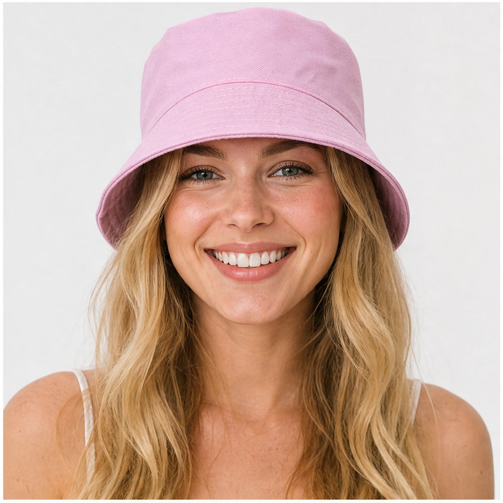 HS Fashion Bucket Hat - Beige 22 - Beige - on model
