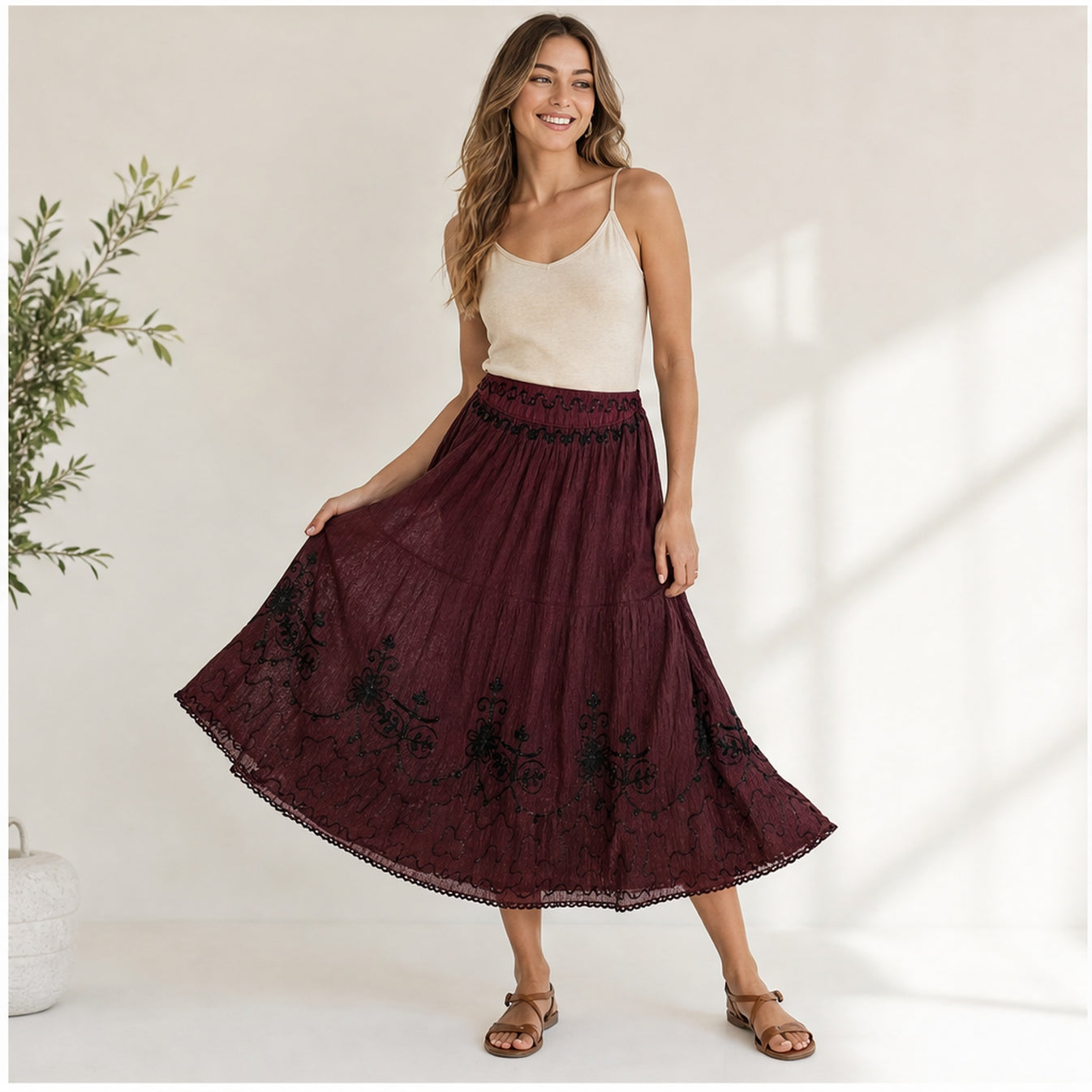 HS Rok Handmade in India - Meerdere Kleuren - Bordeaux - op model