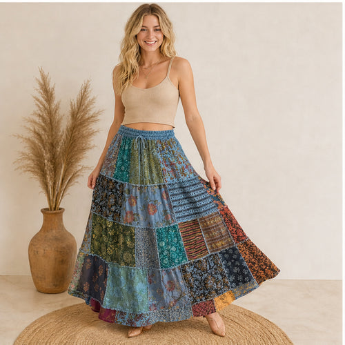 HS Rok Patchwork - Handmade in India - Blauw/Groen Patchwork - op model