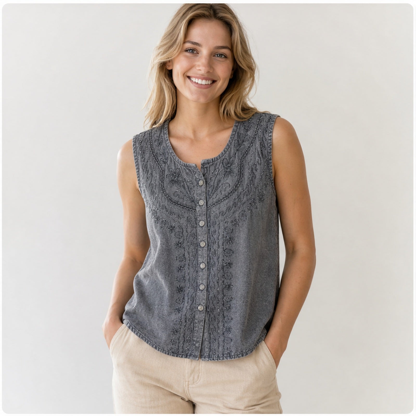 HS Mouwloos Shirt - Meerdere Kleuren - Donkergrijs Borduursel - op model