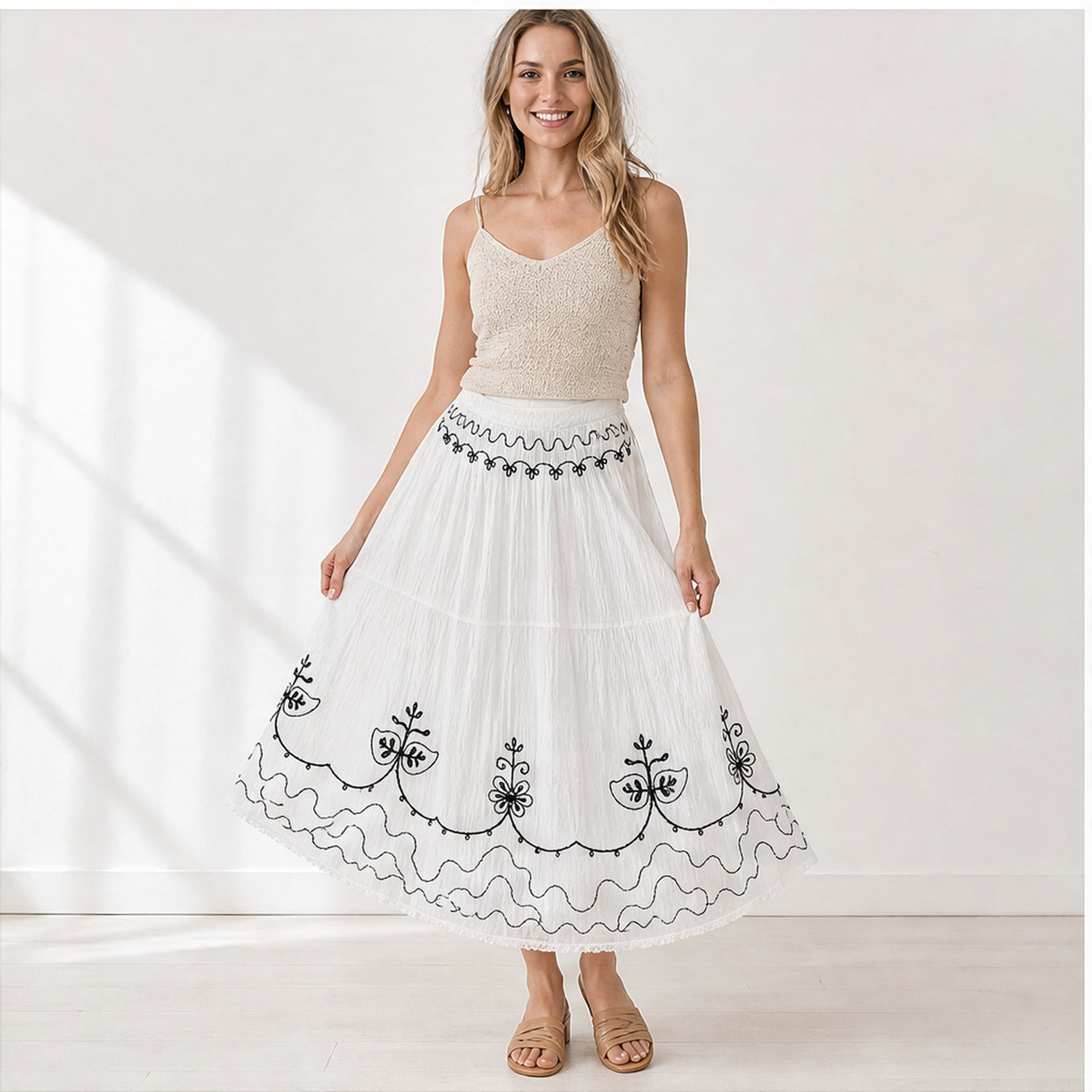 HS Rok Handmade in India - Meerdere Kleuren - Wit - op model