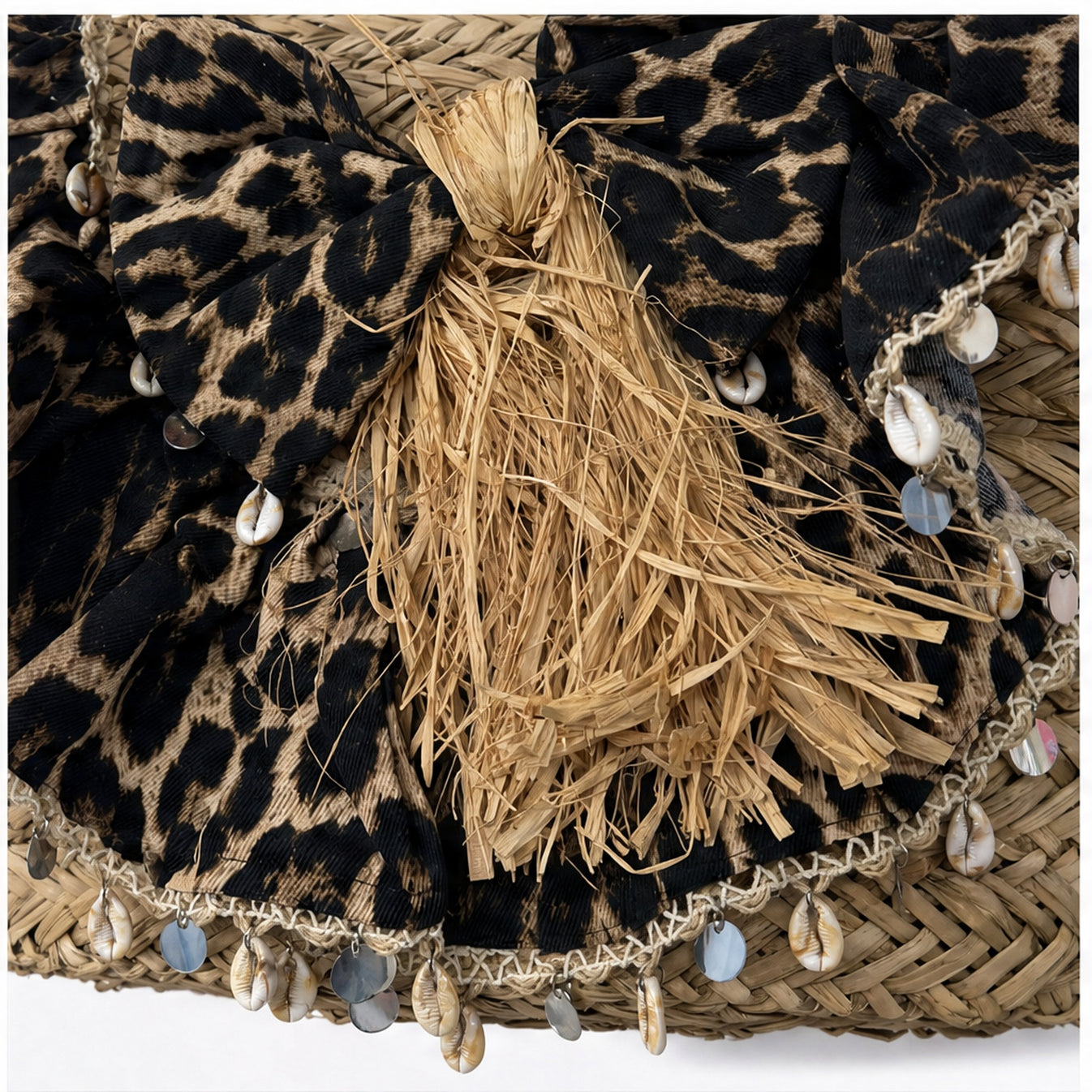 HS Grote Mand Handtas - Luipaardprint Zwart Naturel met Franjes - detail van materiaal en afwerking
