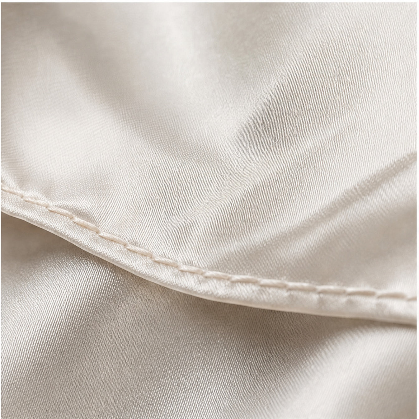 HS 70x70 Satijnen Look Sjaal Effen - Meerdere Kleuren - Ivoor Effen - detail van stof en randafwerking