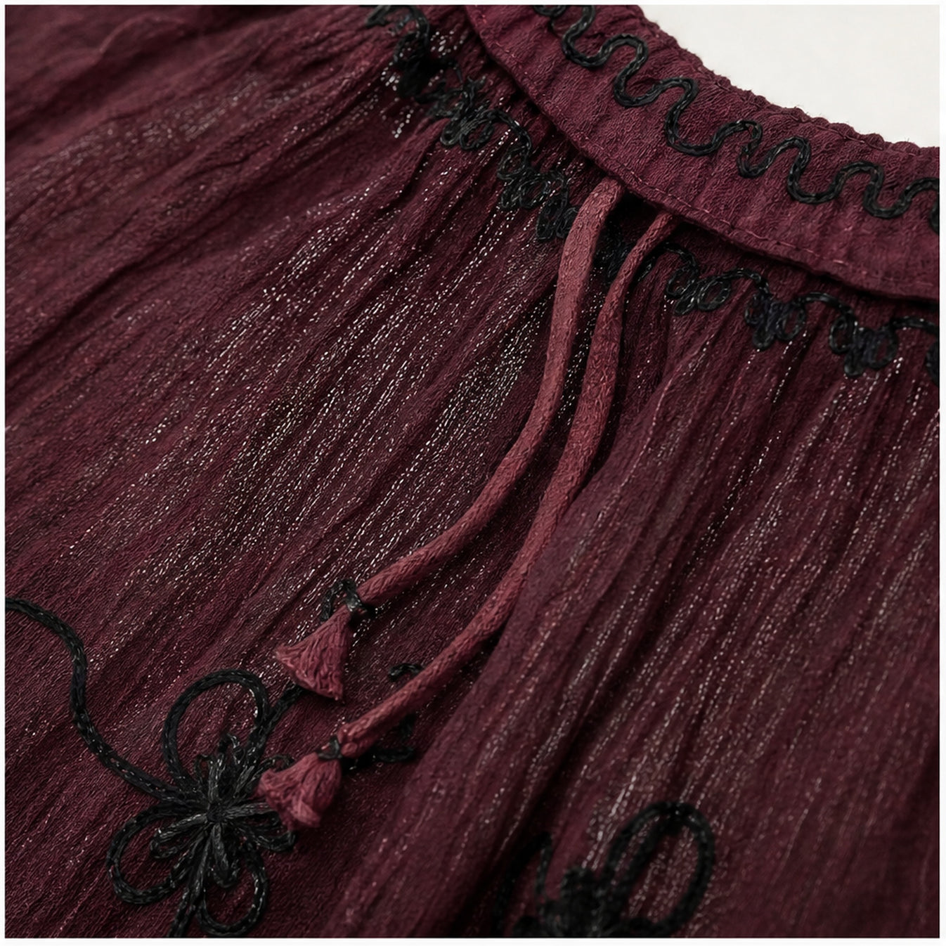 HS Rok Handmade in India - Meerdere Kleuren - Bordeaux - borduursel en stofdetail