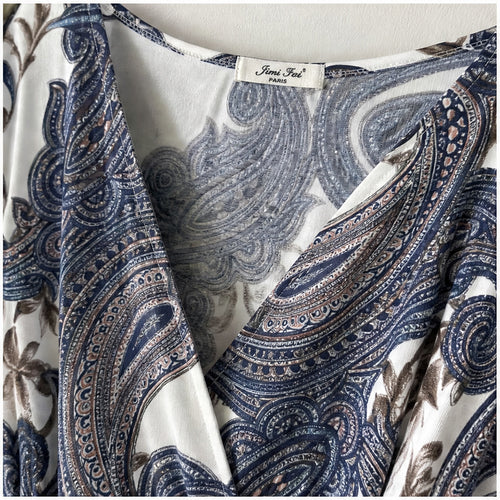 Jimi Fei Paris Grijs Blauw Bloemenprint - detail hals en print