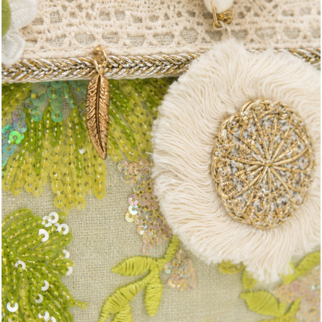 HS crossbody tas Lime Bloemen Borduursel - detail van materiaal en afwerking