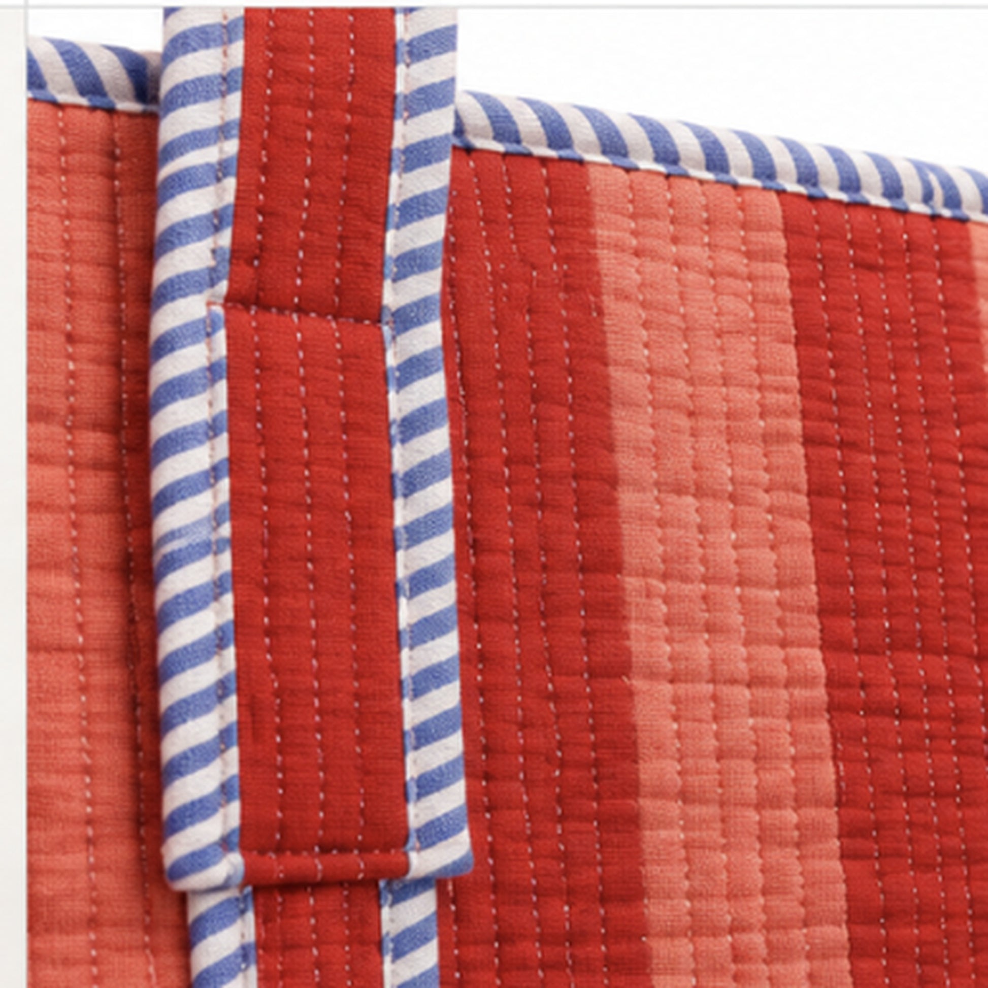 HS Red Check Striped - detail