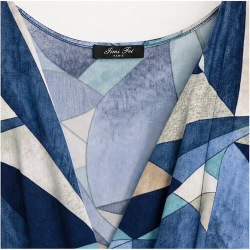 Jimi Fei Paris Blauw Creme Geometrisch - detail hals en print