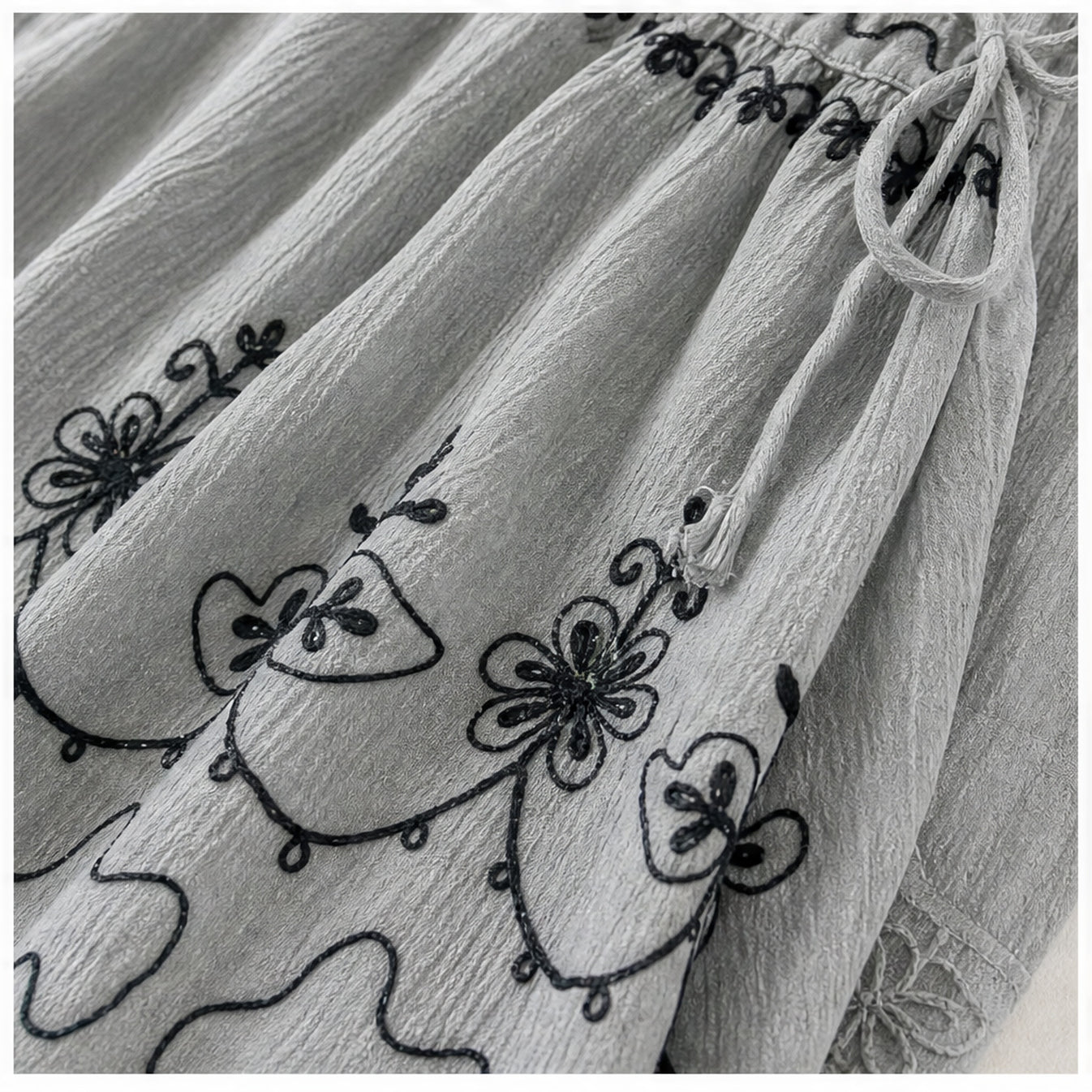 HS Rok Handmade in India - Meerdere Kleuren - Lichtgrijs - borduursel en stofdetail