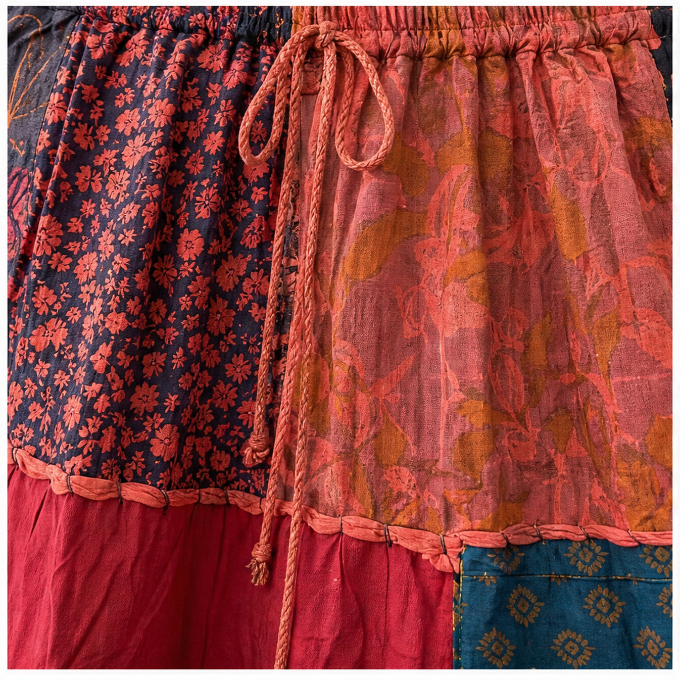 HS Rok Patchwork - Handmade in India - Rood/Roze Patchwork - patchwork detail