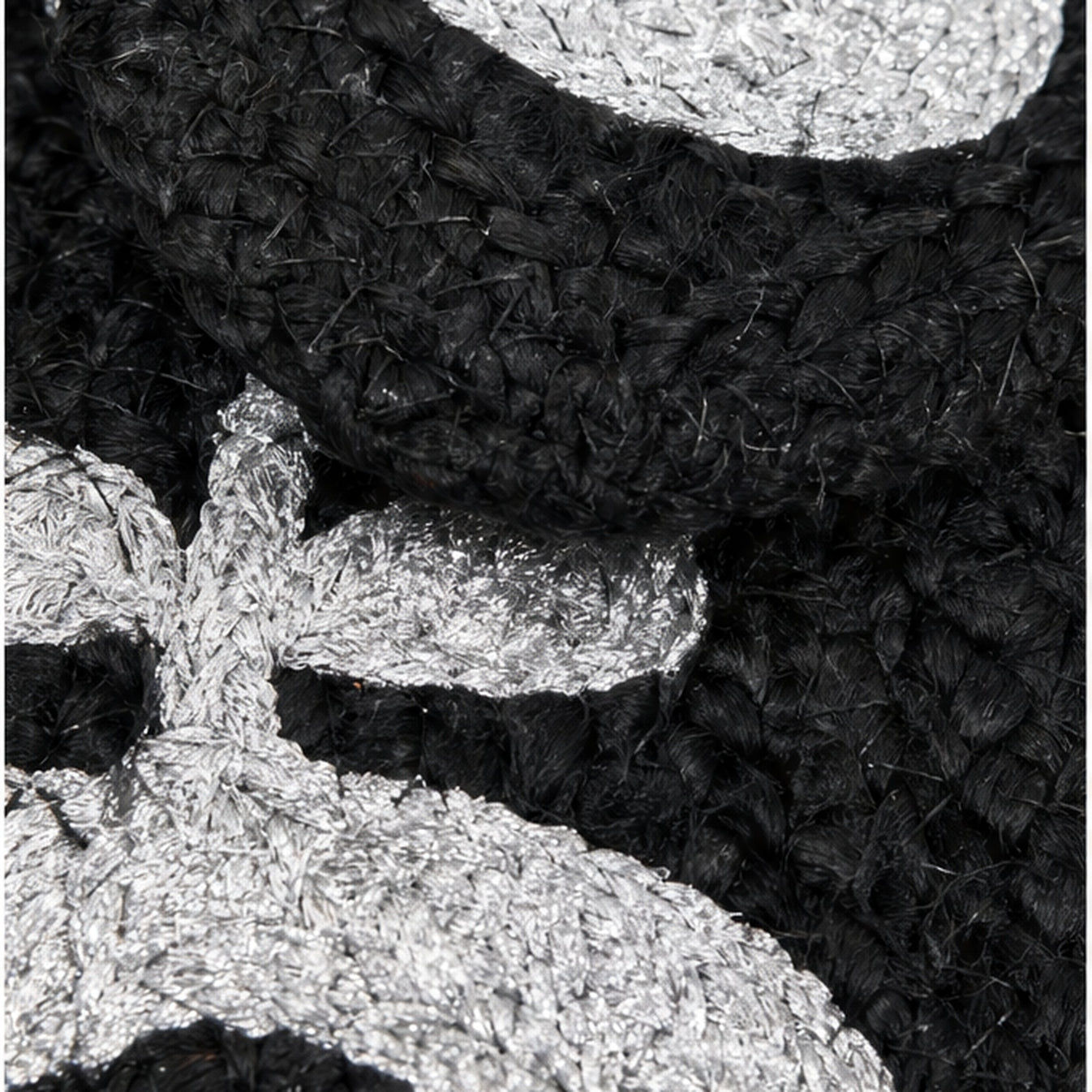HS crossbody tas Zwart Kralen - detail van materiaal en afwerking