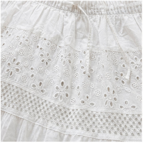 HS Rok - Meerdere Kleuren - Wit Broderie - detail van borduursel en tailleband