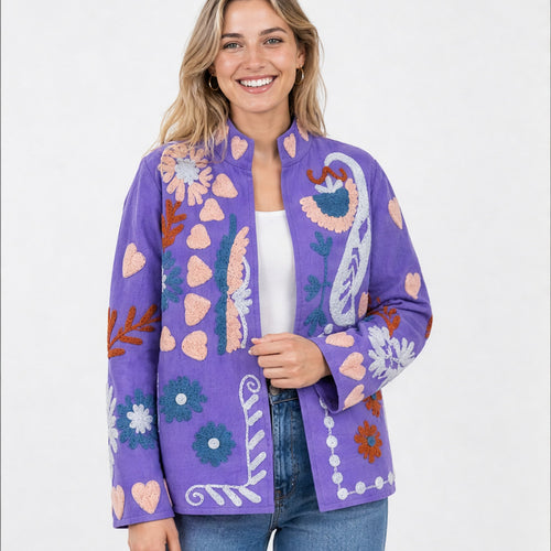 HS Luchtige Katoenen Damesjas Paisley Bloemenprint - Lila Bloemenprint - gedragen op model