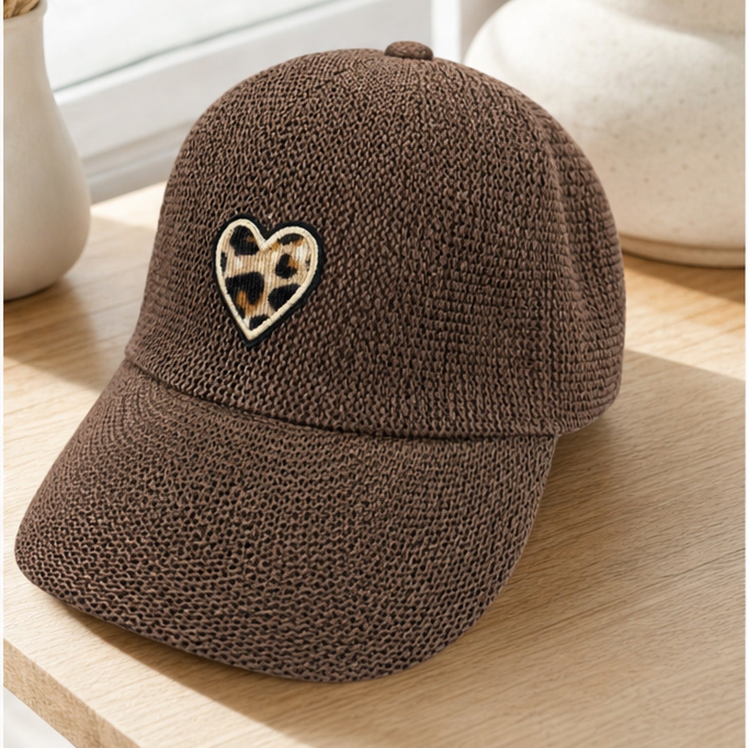HS pet Bruin Hart Patch - sfeerbeeld