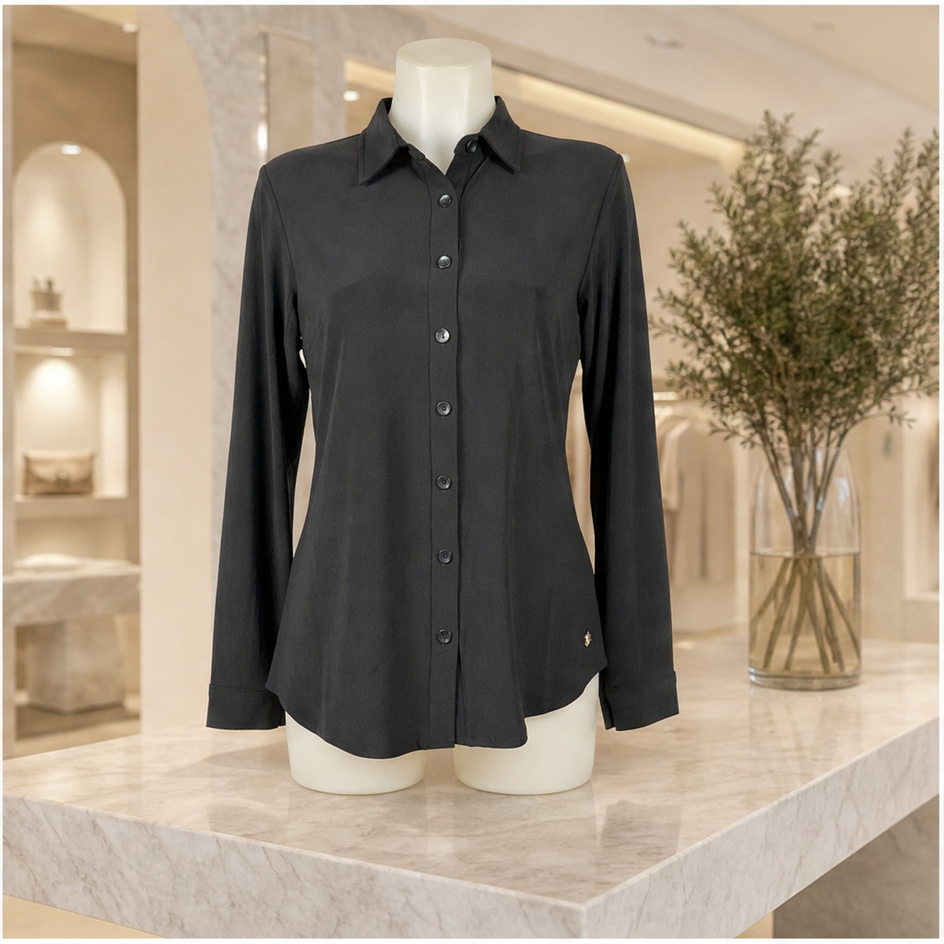 Angelle Milan Blouse - Zwart Effen - sfeerbeeld