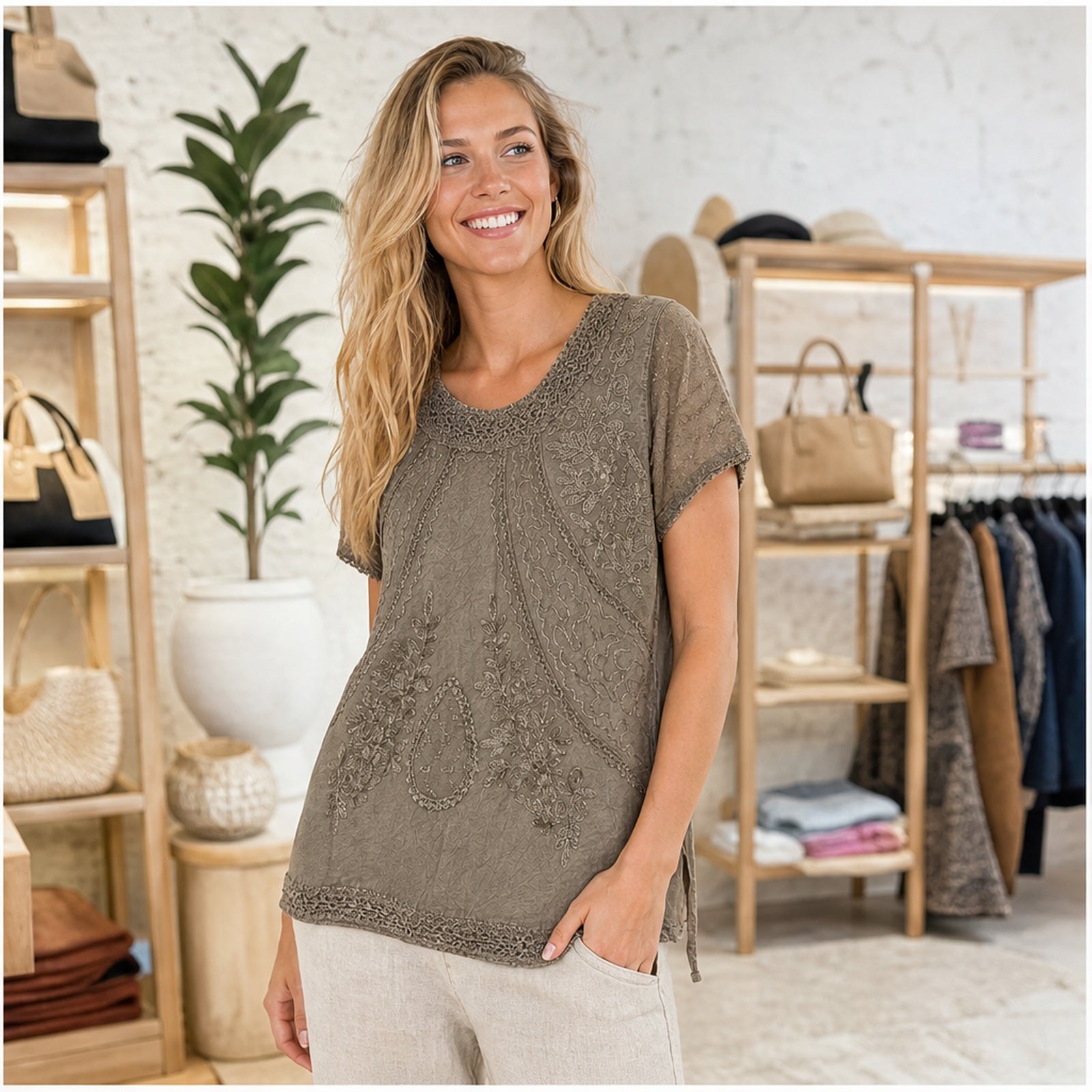 HS Shirt - Meerdere Kleuren - Taupe Borduursel - sfeerbeeld