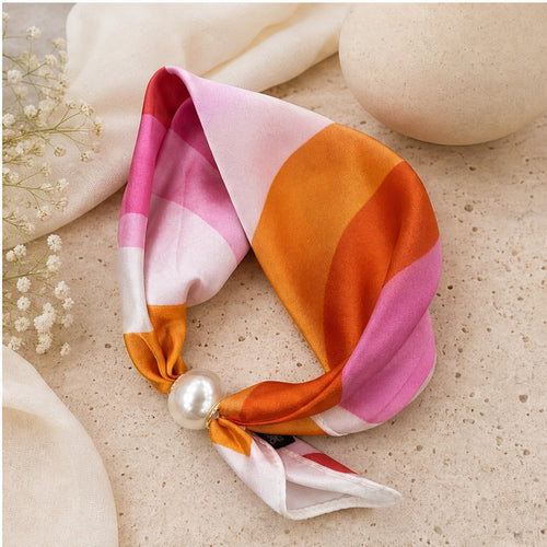 HS Parelsjaal Satijnprint - Meerdere Prints - Roze Oranje Colorblock - sfeerbeeld