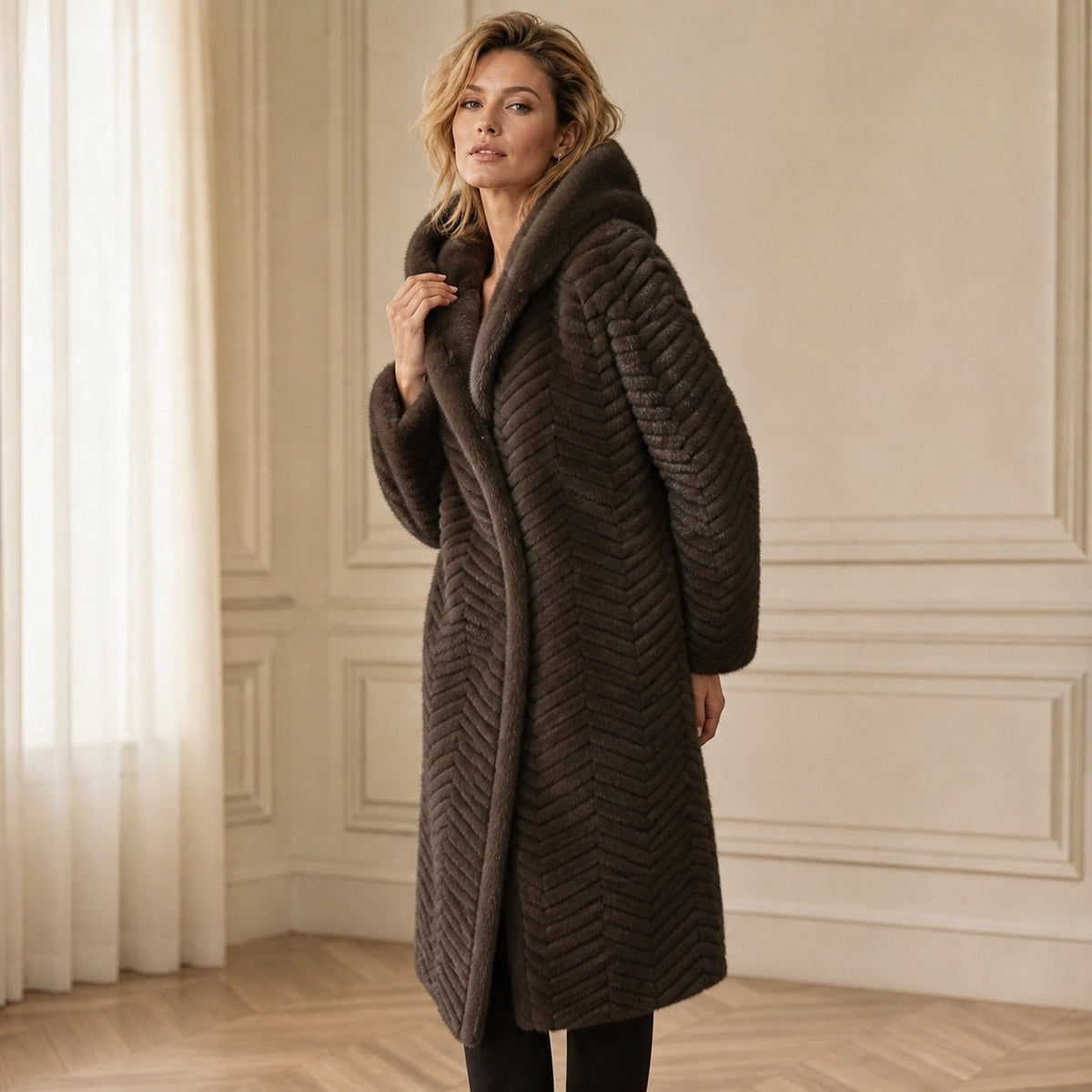 Lange Geribbelde Faux Fur Jas - Capuchon - One Size - Donkerbruin