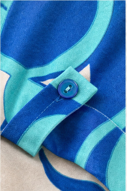 Joy top blauw/turquoise/creme - Detail stof, print en knopen