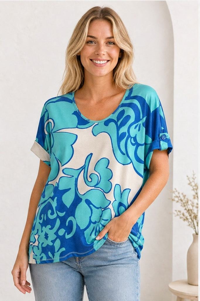 Joy top blauw/turquoise/creme - Op model vooraanzicht