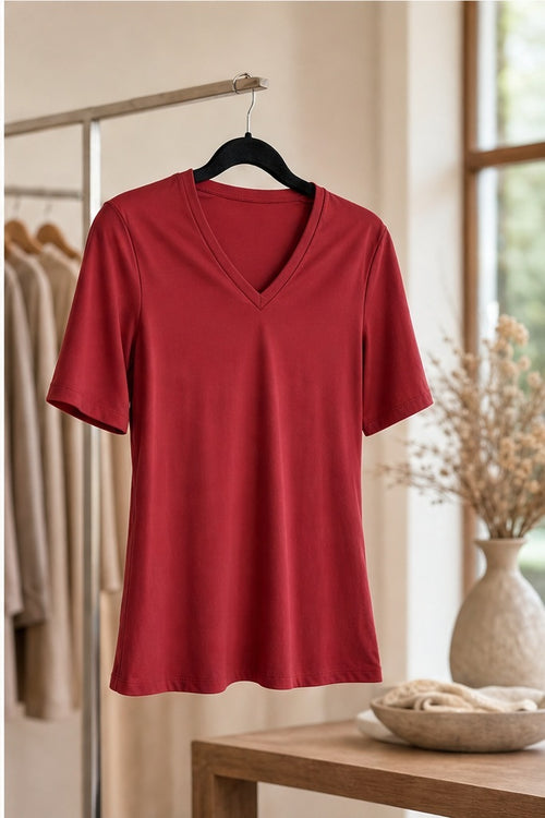 Stella Fiora top rood - In situatie sfeerbeeld