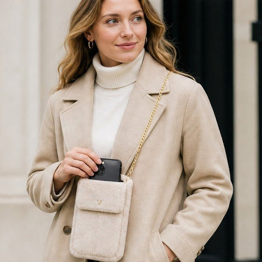 Faux Fur Telefoontas