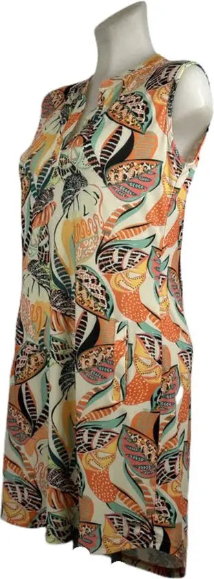 Angelle Milan – travelstof jurk voor dames – Mouwloze Oranje Jungle Jurk – Ademend – Kreukherstellend – Duurzame jurk - Mapsy B.V