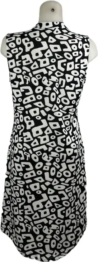 Angelle Milan – Travelkleding voor dames – Mouwloze Zwart/Witte Jurk – Ademend – Kreukherstellend – Duurzame jurk - Mapsy B.V