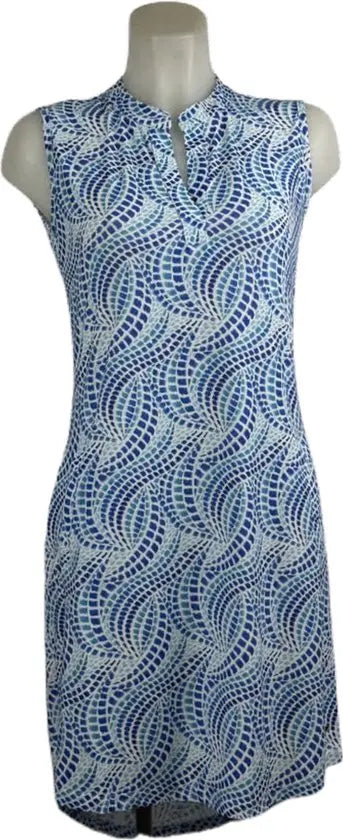Angelle Milan – travelstof jurk – Mouwloze Lichtblauwe Jurk – Ademend – Kreukherstellend – Duurzame jurk - Mapsy B.V