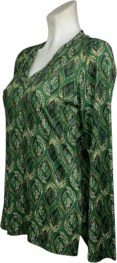 Angelle Milan – travelstof blouse – Groene glamour blouse – Ademend – Kreukvrij – Duurzame Blouse - Mapsy B.V